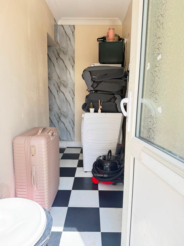 One bedroom flat Main Photo