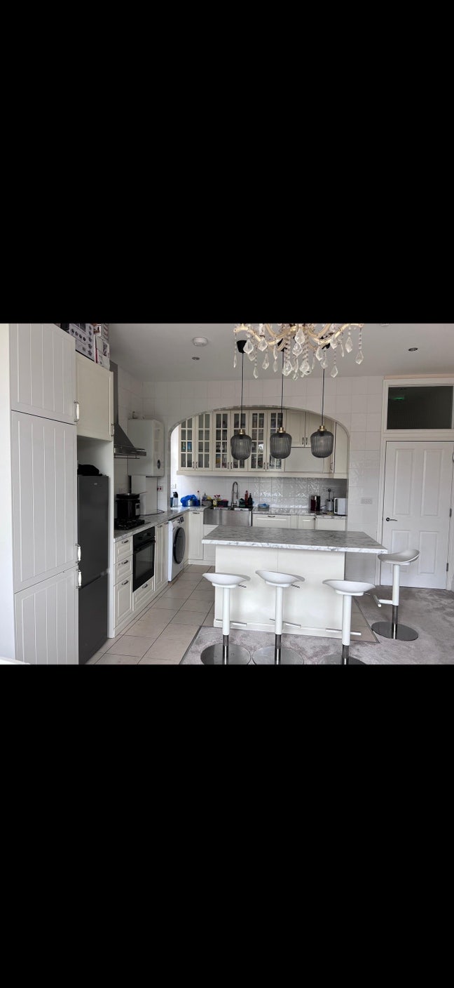 Double rooms available from immediately  Main Photo