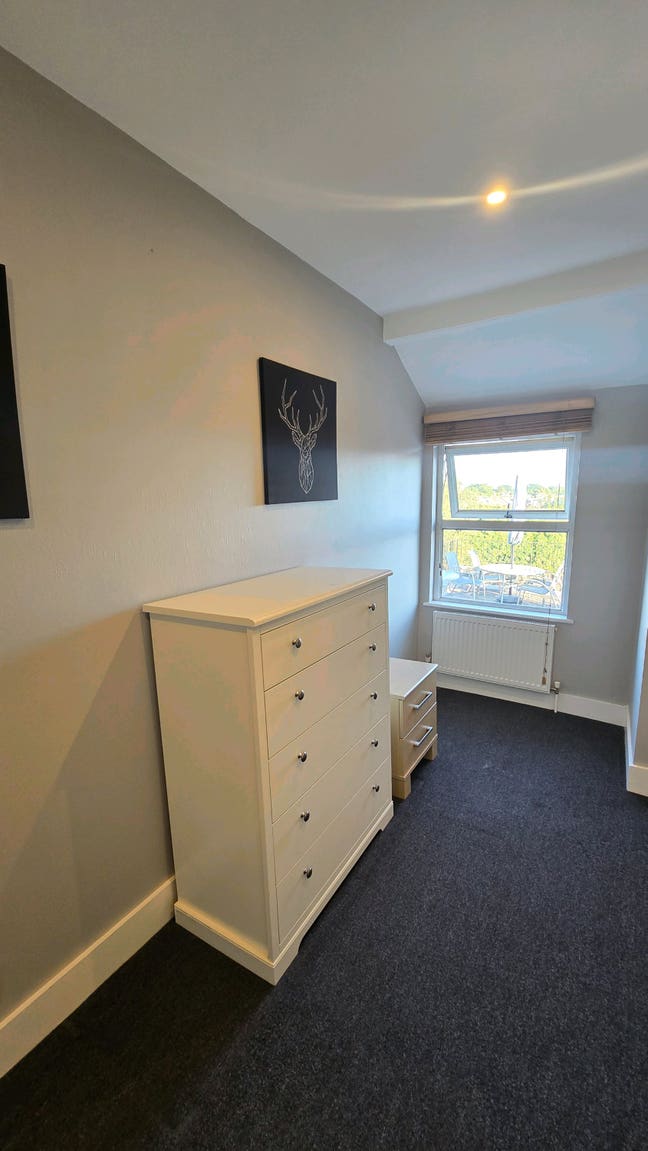 Small double room with an excellent location Main Photo