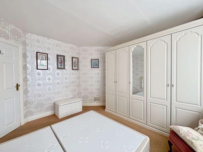 2 Bed Terraced House, Frances Avenue, RM16 Main Photo