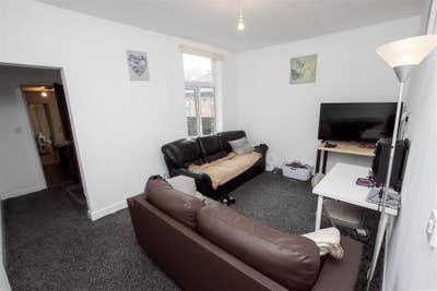  En-suite Room Available in Selly Park, Birmingham Main Photo