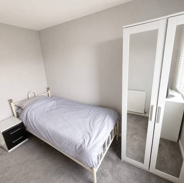 Furnished Single Room (Bills Included)  Main Photo