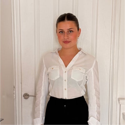 Looking for a 4 bed house for two cabin crew Main Photo