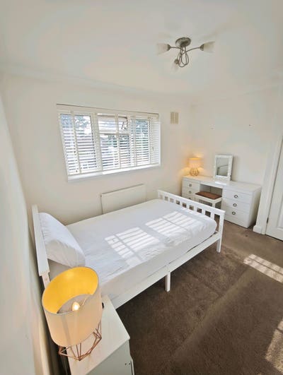 Double Room in Northgate (Crawley) close to Town Main Photo
