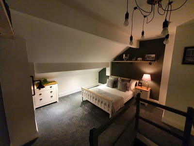 Beautiful Ensuite Double Room in Stunning Home Main Photo