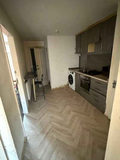2 Bedroom Flat, Include Bills  Main Photo