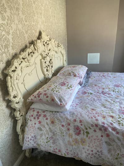 1 double room to let  Main Photo