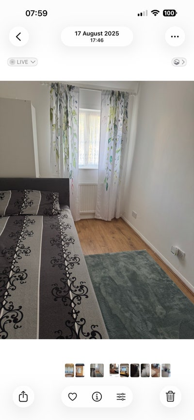 Medium size room Main Photo