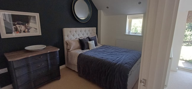 Monday to Friday Double Room Near Bath and Bristol Main Photo