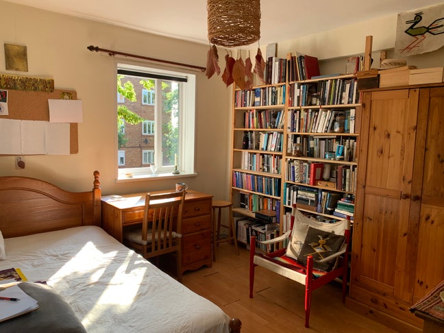 South London Room  Main Photo