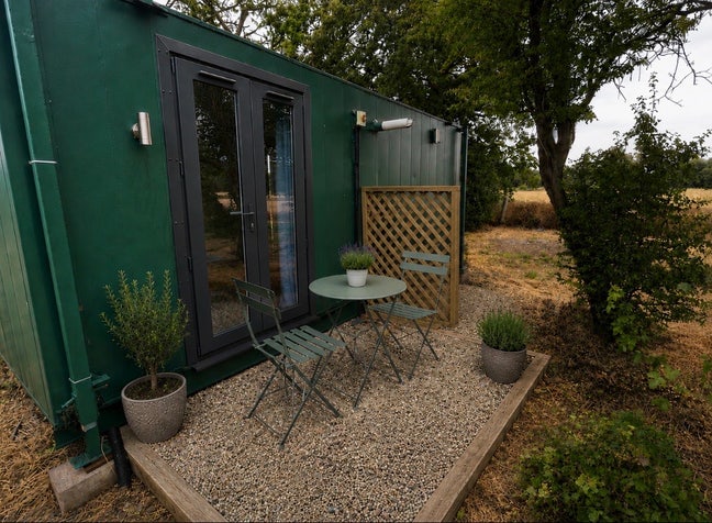 Unique quirky single unit property Main Photo