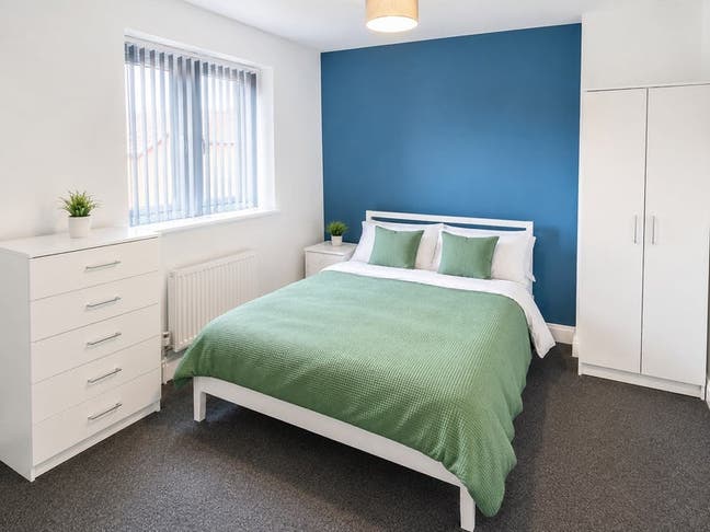 🏡   4-Bed House Share in Worsley, M28 Main Photo