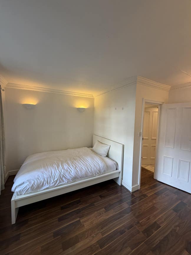 Double room in 2 bed flat - Kensington W8 Main Photo