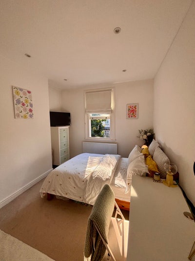 Bright Double Bedroom for Rent✨ Main Photo