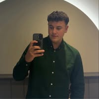 I am a professional male aged 24. I am lookin... Main Photo