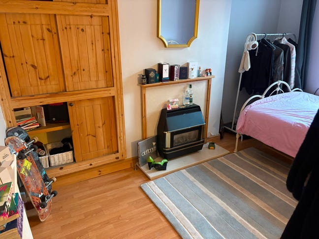 Room Available Main Photo