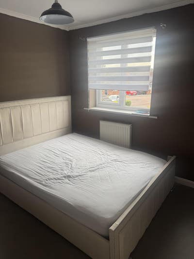 Looking for flatmate in my house! Main Photo