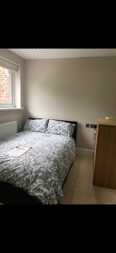 Fantastic Memory Foam Luxury Bedroom in Crawley,  Main Photo