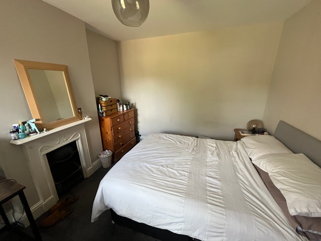 2 Bed Flat - August 1 Month Sub-Let  Main Photo