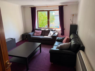 2 Bed Flat for Rent Main Photo