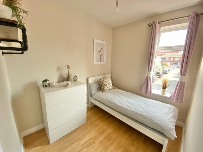 🏡 All Bills Incl⚡️📍18Mins to City Centre Main Photo