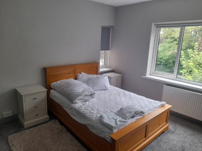 Large Double Furnished Close To City Centre Main Photo