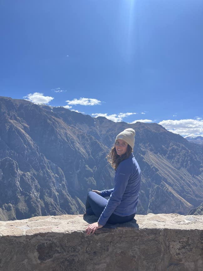 23 year old Female seeking short term double room  Main Photo
