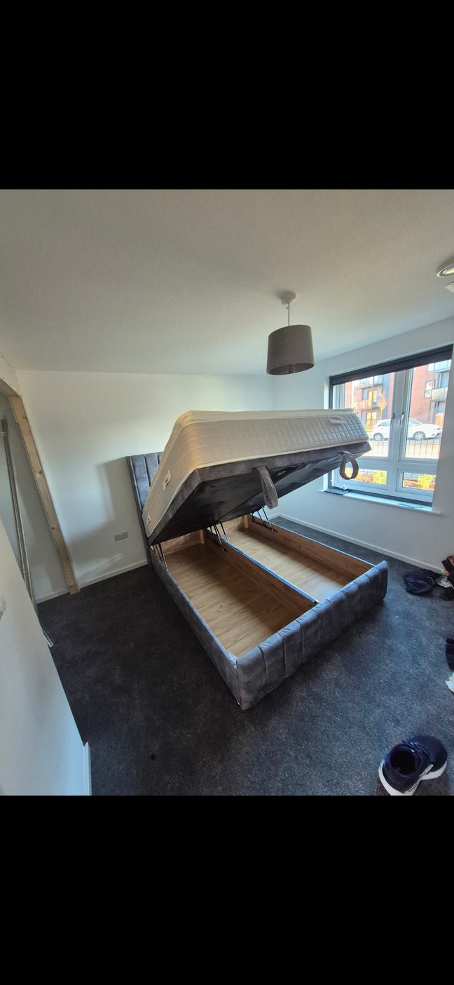 Double room to rent in valley park Main Photo