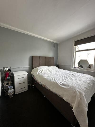 Double bedroom in heart of Tooting Broadway SW17 Main Photo