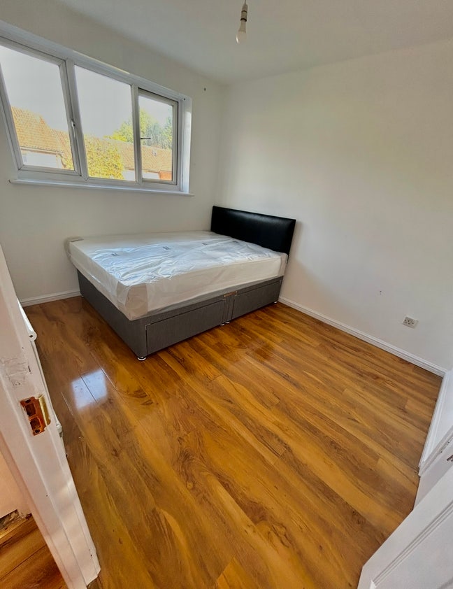 2 Extra Large room &pound;650 incl. bills!  Main Photo