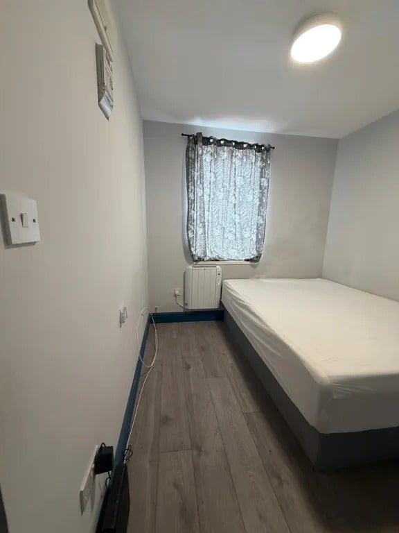 Ensuite Room to Rent in Slough (SL1 3QG) Main Photo