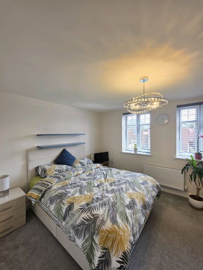 Luxury Furnished Double Room in New Build Home  Main Photo