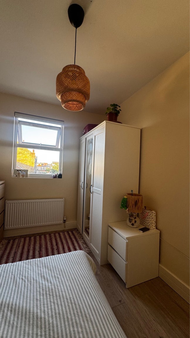 Clean Double Room Available  Main Photo