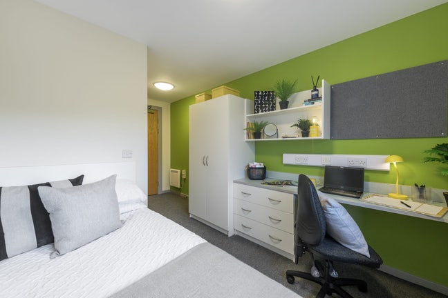 1 room available in Bryson court- Portland Green  Main Photo