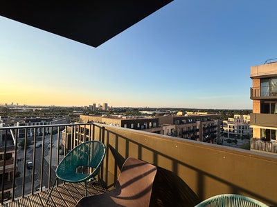Balcony, puppy, 1 bed in flatshare in Olympic Park Main Photo