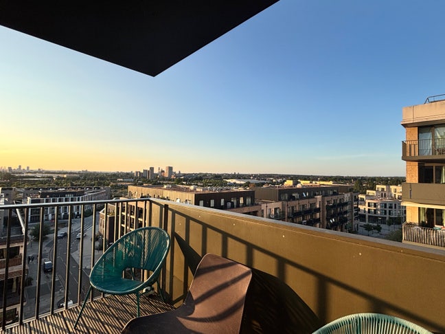 Balcony, puppy, 1 bed in flatshare in Olympic Park Main Photo