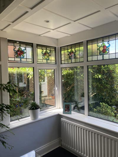 Stunning garden room in beautiful, peaceful home  Main Photo