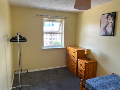 Refurbished single room  to rent   &pound;600pcm  Main Photo
