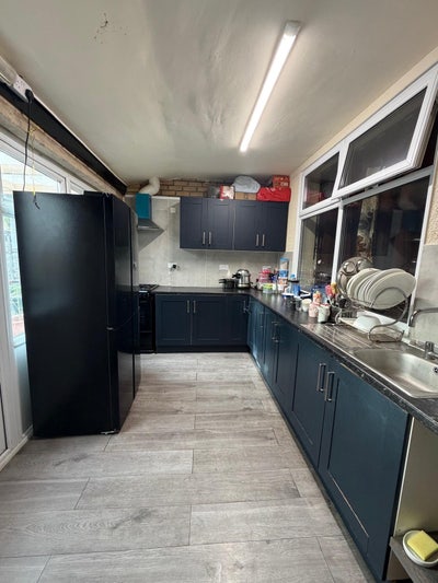Clean Ensuit  Room to Rent Pets Welcome 875 PCM Main Photo