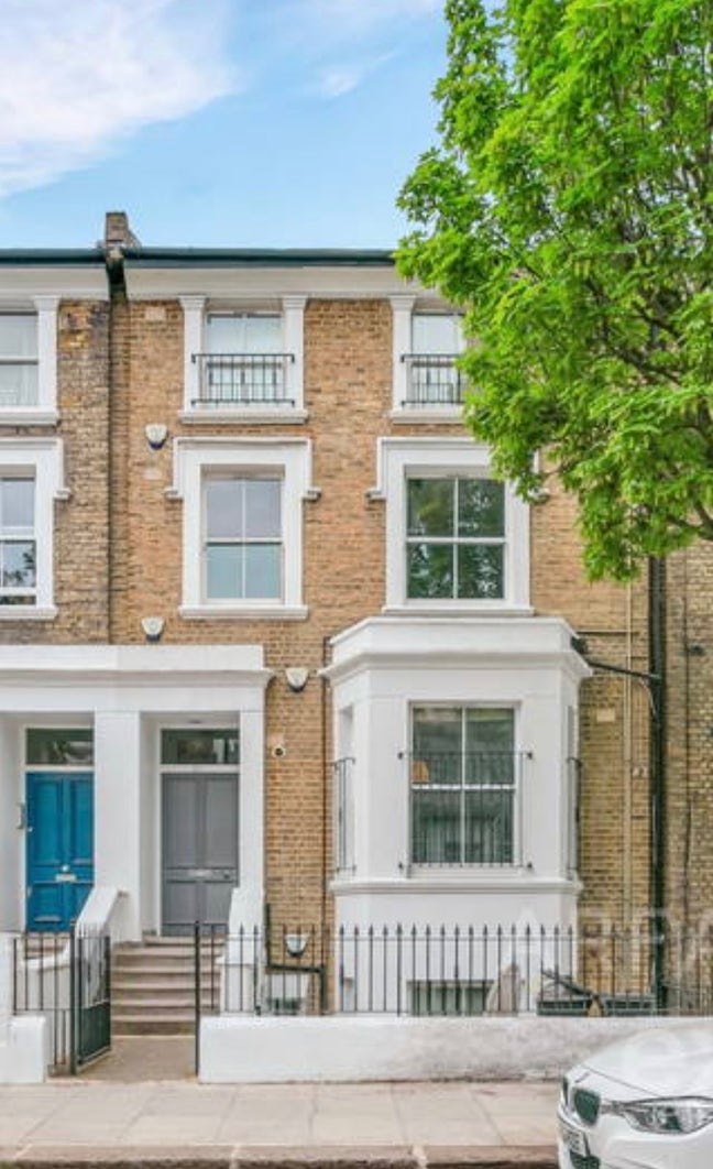 Looking for flatmate (Shepherds Bush) :D Main Photo