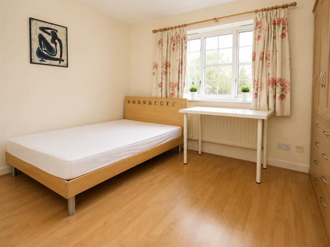 Cozy Stay 10mins Walk from Canada Water Tube Main Photo