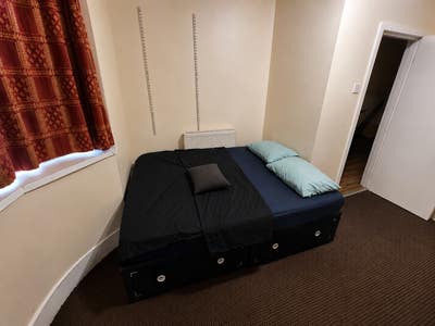 Spacious home available in Plaistow, London (E13) Main Photo