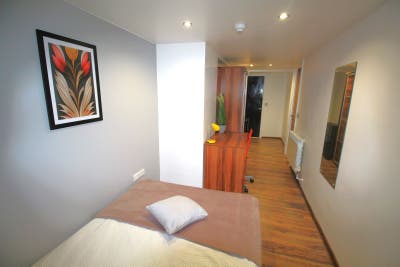 Beautiful Double Ensuite! 📍Park View Area!  Main Photo