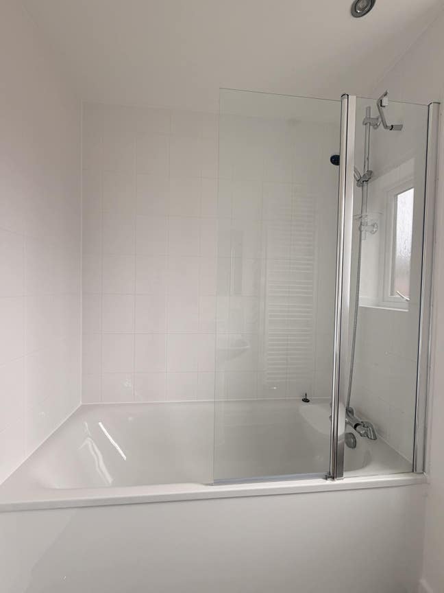 Spacious Neat Double Room Main Photo