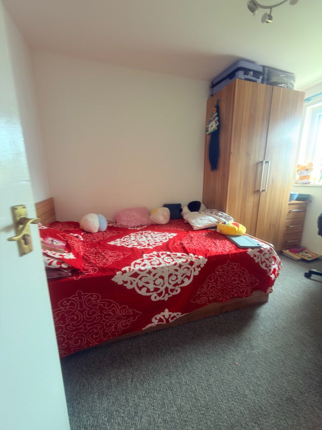 Tenancy takeover for a double room in LS6 2RB  Main Photo