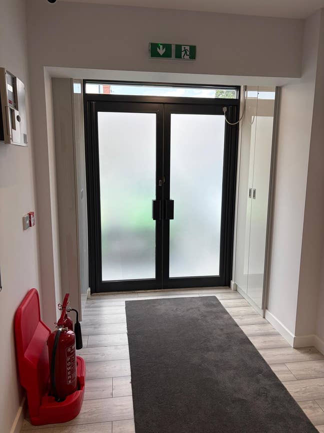 Newly Refurbished Flats in a home (Not Shared) Main Photo