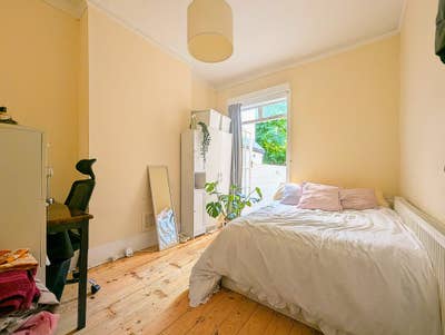 Lovely Large Room in Brixton Main Photo