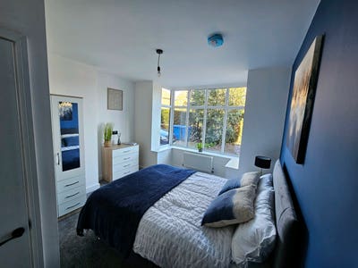 2 X Luxury Rooms - Available  Main Photo