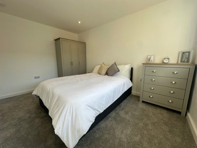 Zero Deposit | All Ensuite | Brand New | All Bills Main Photo