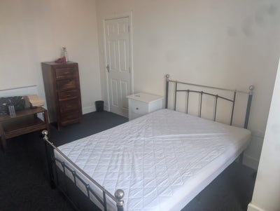 Large Double Room - Short Term Let -End of Oct/Nov Main Photo
